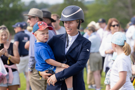 LA ESTAMPA MAS FAMILIAR DE ZARA TINDALL EN BADMINTON HORSE TRIALS