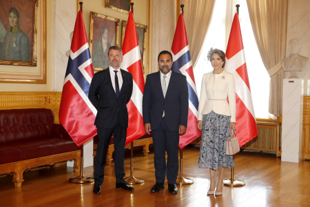 LOS REYES DE DINAMARCA, RECIBIDOS POR EL PRESIDENTE DE NORUEGA DURANTE SU VIAJE DE ESTADO