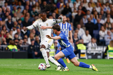 LA LIGA: PARTIDO DE LIGA ENTRE EL REAL MADRID -ALAVES