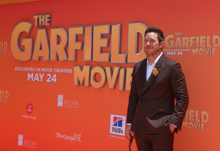 CHRIS PLATT ASISTE AL ESTRENO DE ''THE GARFIELD MOVIE'' EN LOS ANGELES