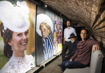 NUEVA EXPOSICIÓN DE FOTOS A TAMAÑO NATURAL DE DIANA DE GALES, EN LONDRES Y CON PRESENCIA DE MEGHAN MARKLE