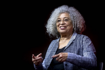 ANGELA DAVIS, FILOSOFA Y ACTIVISTA, DA UNA CONFERENCIA SOBRE DERECHOS SOCIALES Y JUSTICIA SOCIAL EN BARCELONA