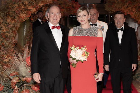 ALBERTO DE MONACO Y CHARLENE PRESIDEN LA CENA DE GALA DEL GP DE MONACO