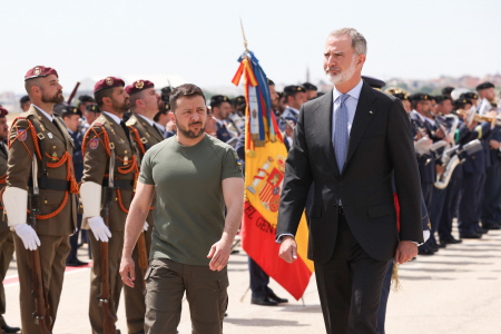 EL REY FELIPE VI RECIBE AL PRESIDENTE UCRANIANO, VOLODYMYR ZELENSKI, EN MADRID