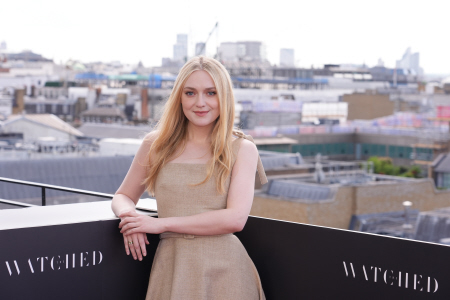 LA ACTRIZ DAKOTA FANNING EN EL PHOTOCALL DE SU ULTIMA PELICULA EN LONDRES